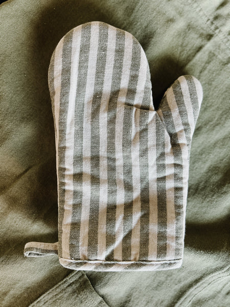 Mickie Striped Oven Mitt