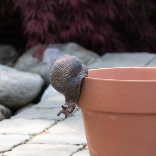 Snail Pot Hugger