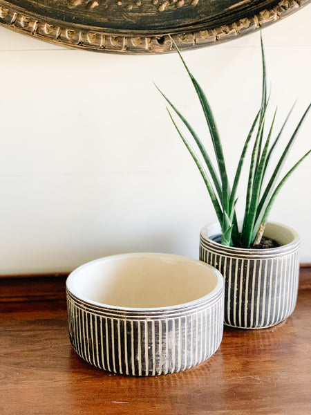 Low Pinstripe Cement Pot